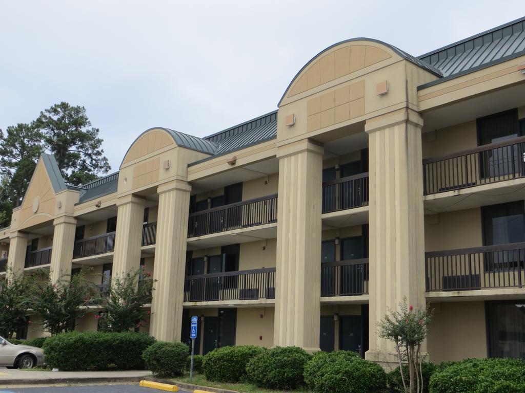 Budgetel Inn & Suites Macon Exteriör bild