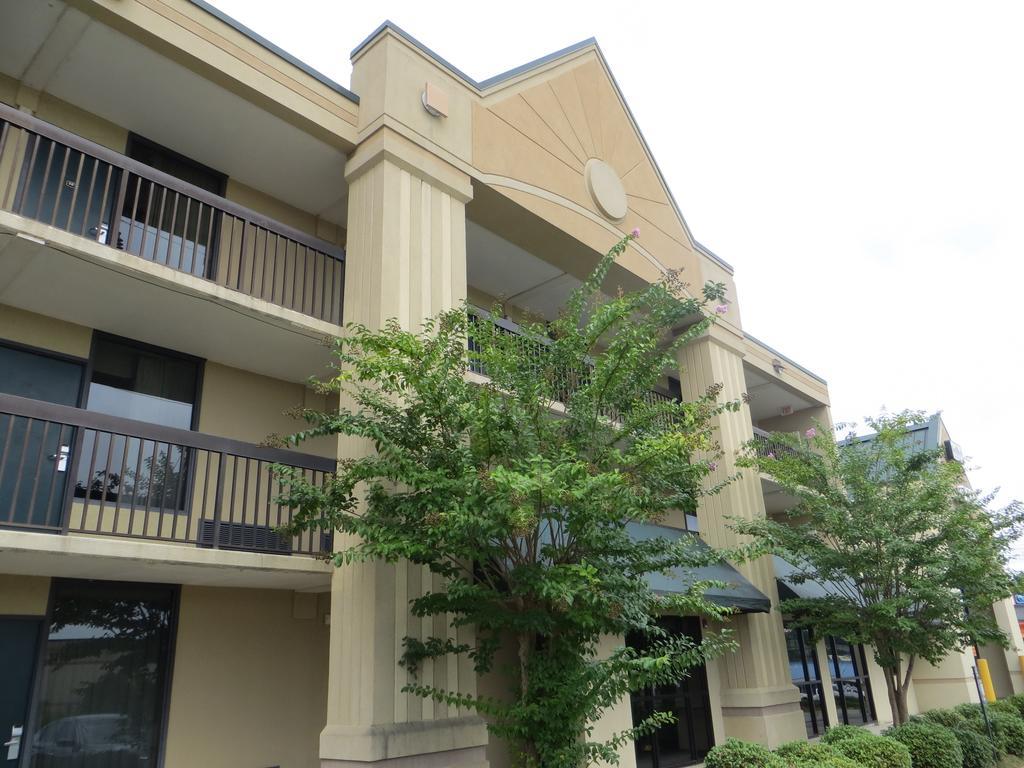 Budgetel Inn & Suites Macon Exteriör bild