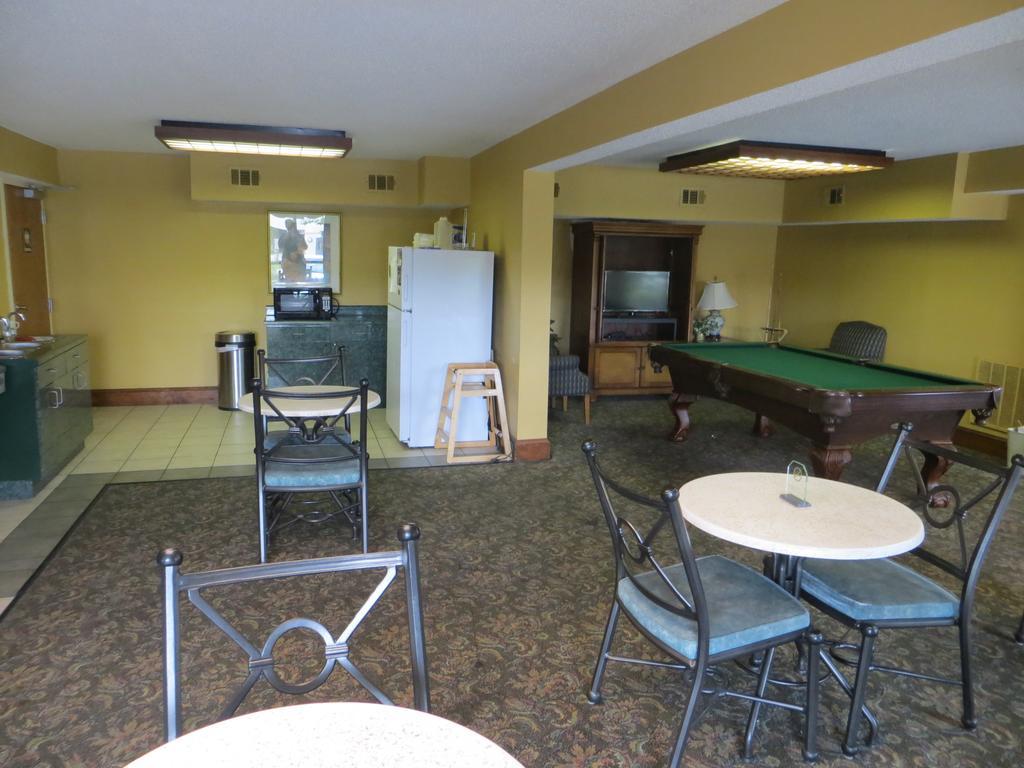 Budgetel Inn & Suites Macon Exteriör bild