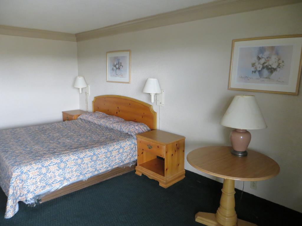 Budgetel Inn & Suites Macon Rum bild